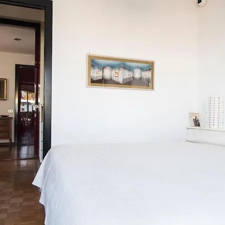 Design District Youhosty - Via Savona Appartement *